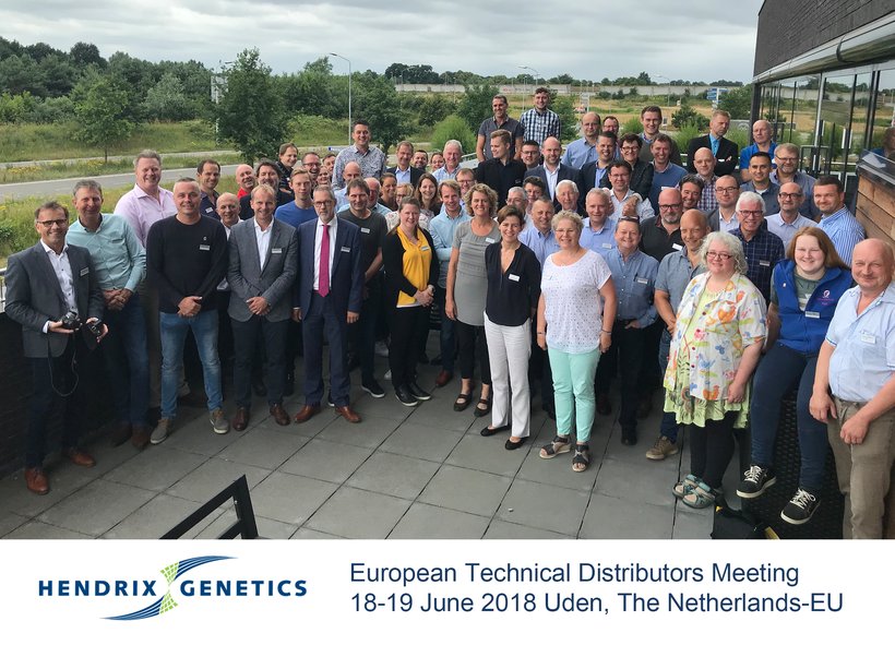 European distributor group photo