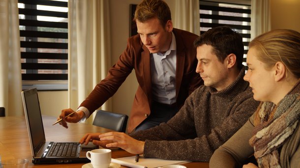 contact colleagues layers