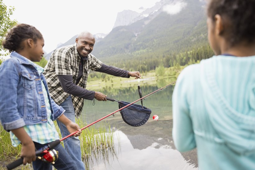 Fishing family